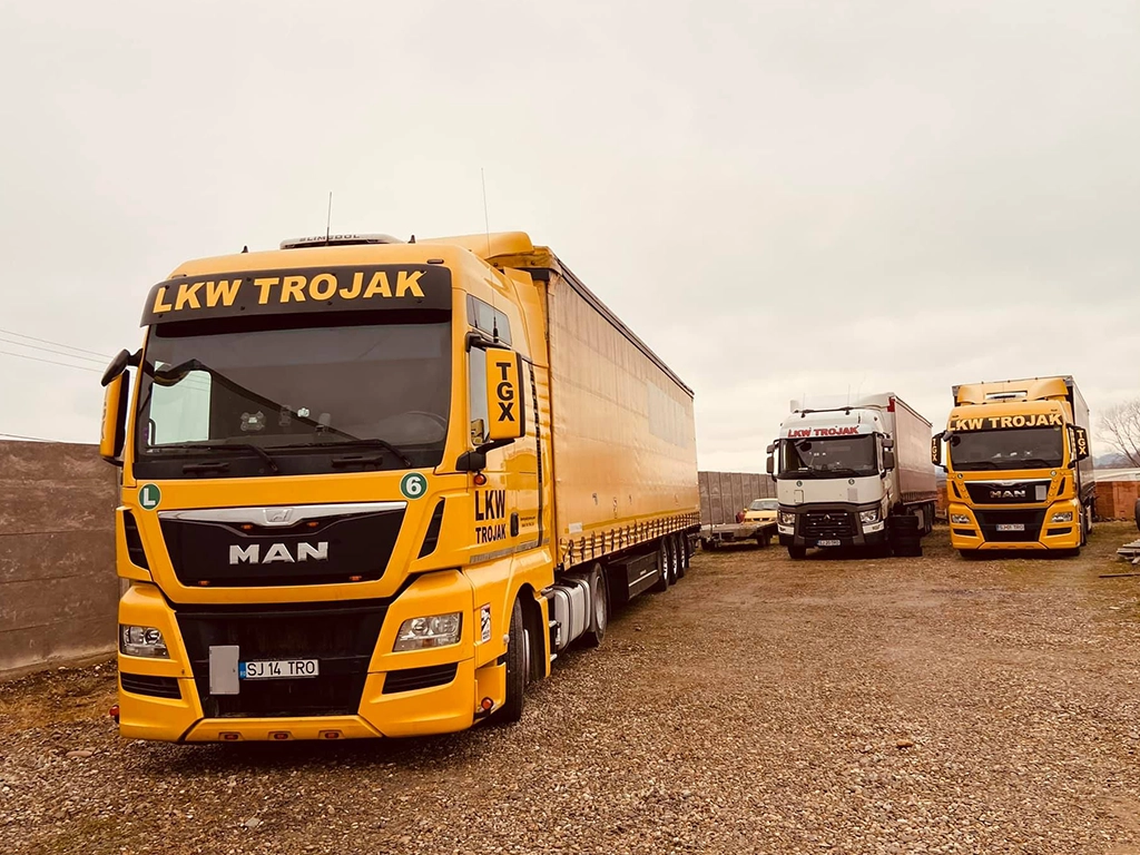 o mică parte din flota firmei lkw trojak